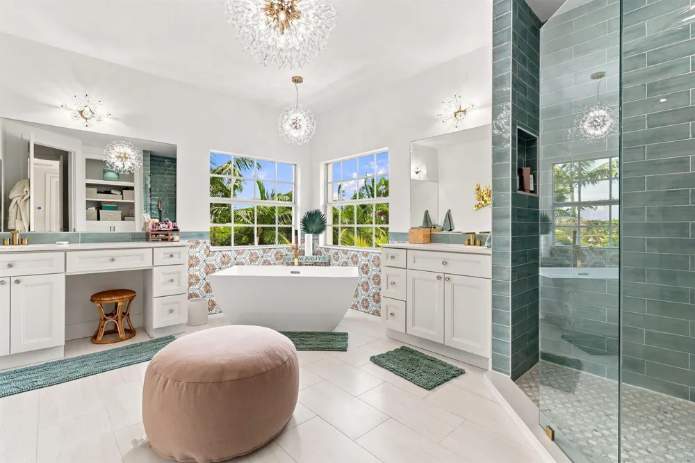 5570 NE TRIESTE WAY Boca Raton, FL 33487