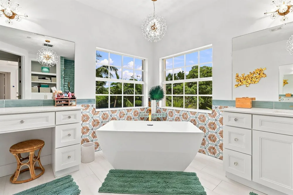 5570 NE TRIESTE WAY Boca Raton, FL 33487