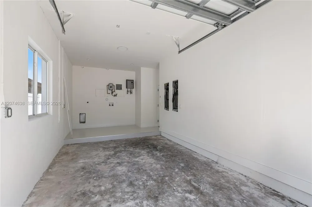5735 SW 4th St Miami, FL 33144