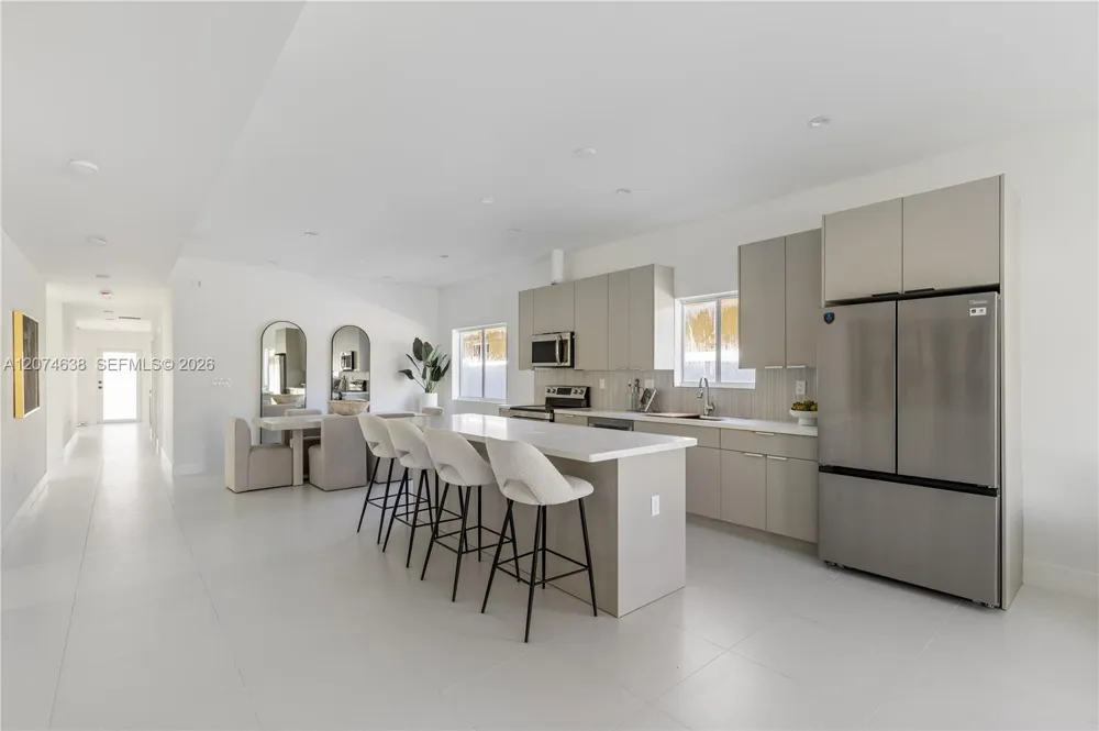 5735 SW 4th St Miami, FL 33144