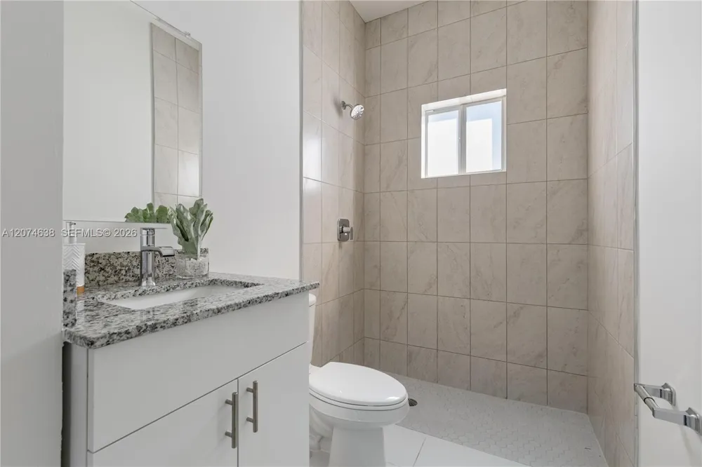 5735 SW 4th St Miami, FL 33144