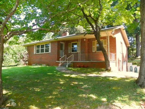 2370 Yager Rd