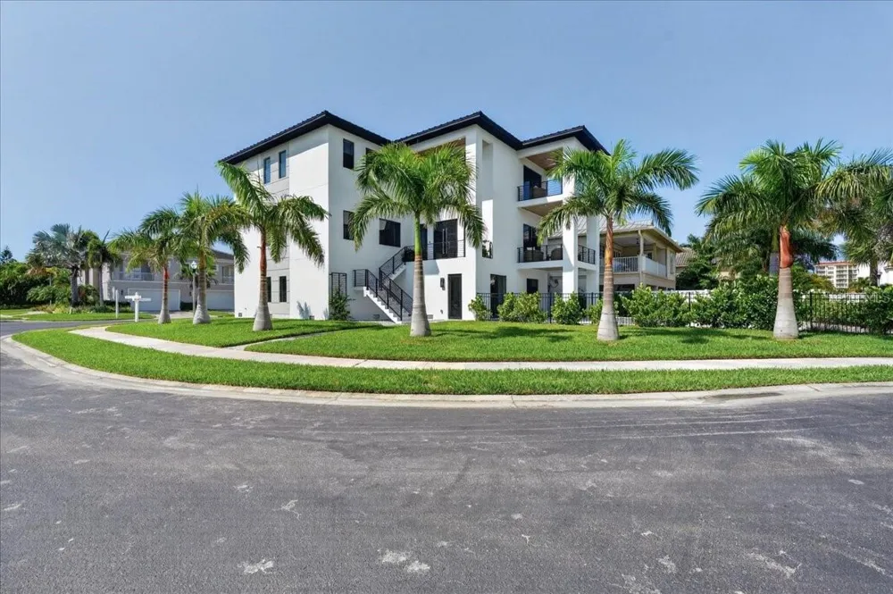 116 WIMBLEDON COURT Redington Shores, FL 33708