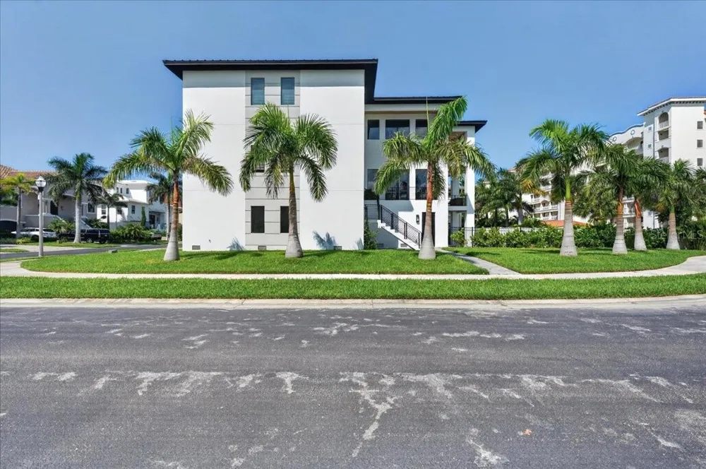 116 WIMBLEDON COURT Redington Shores, FL 33708