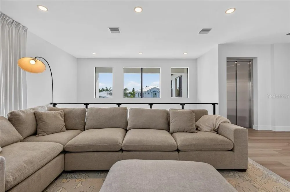 116 WIMBLEDON COURT Redington Shores, FL 33708