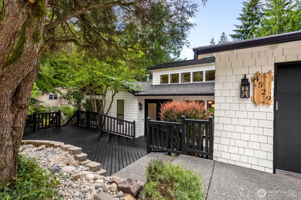 4529 153rd Ave SE Bellevue, WA 98006