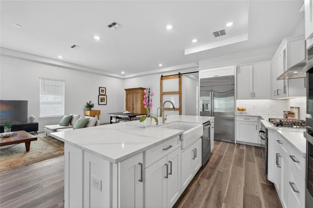 1071 SEAGRAPE DRIVE Ruskin, FL 33570