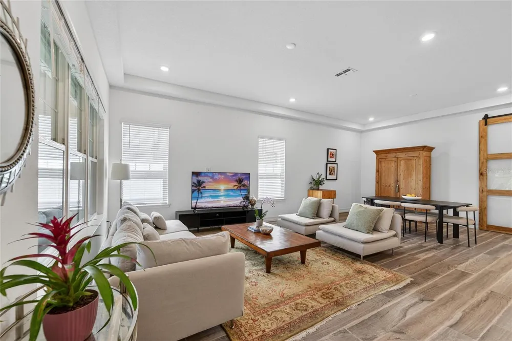 1071 SEAGRAPE DRIVE Ruskin, FL 33570
