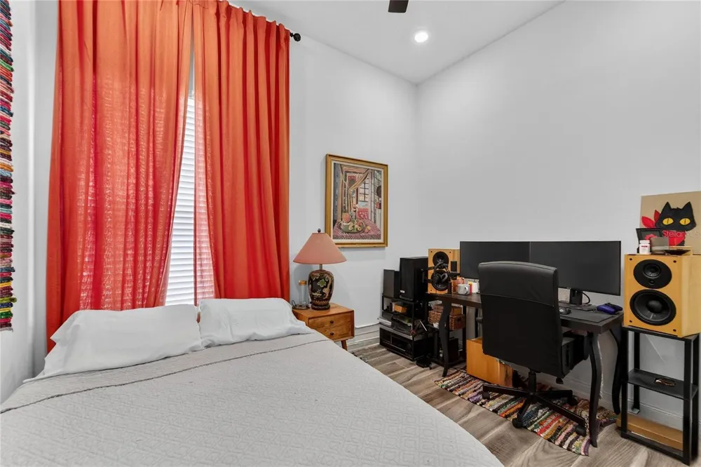 1071 SEAGRAPE DRIVE Ruskin, FL 33570
