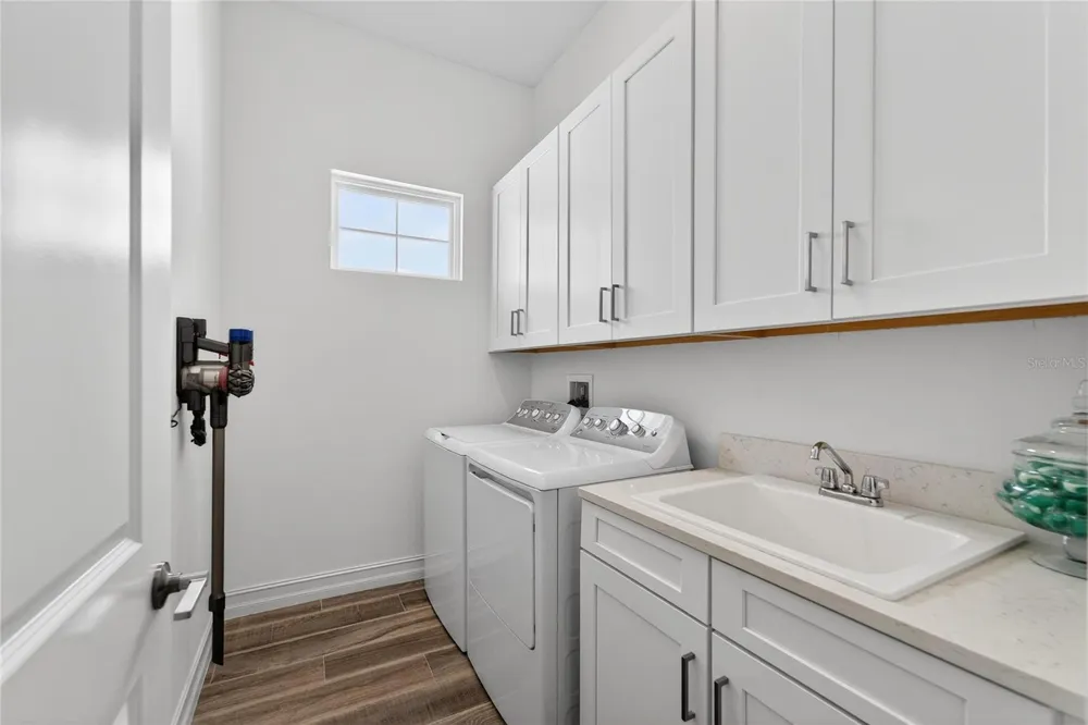 1071 SEAGRAPE DRIVE Ruskin, FL 33570