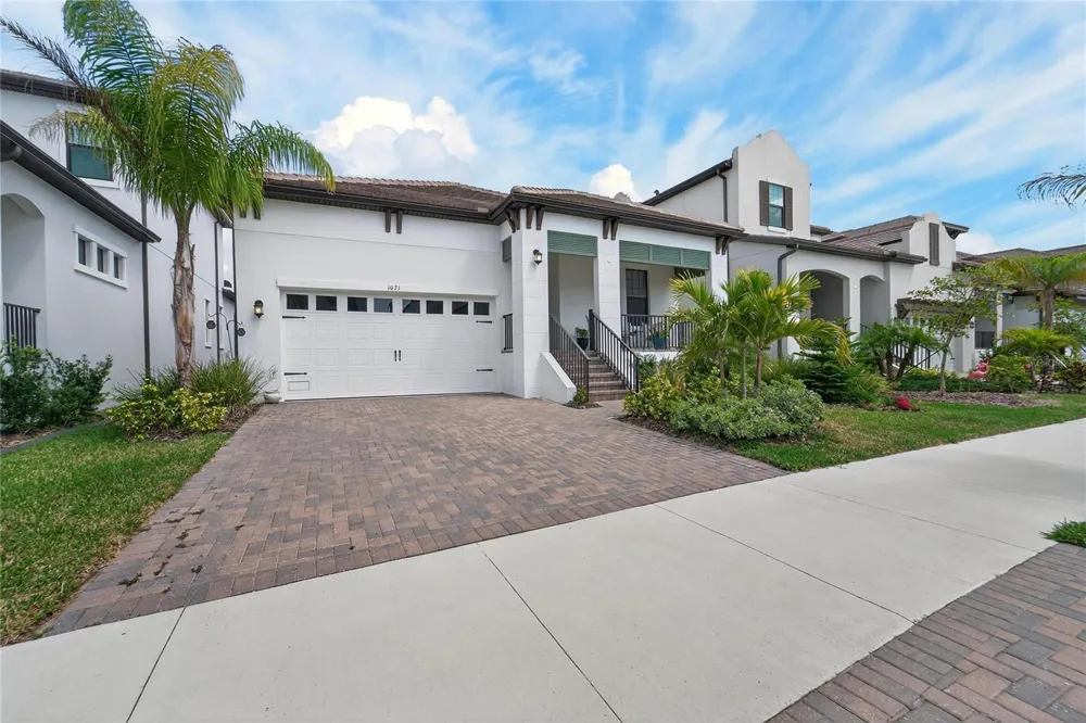 1071 SEAGRAPE DRIVE Ruskin, FL 33570
