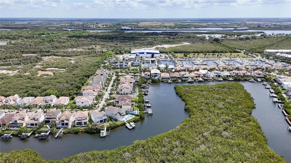 1071 SEAGRAPE DRIVE Ruskin, FL 33570