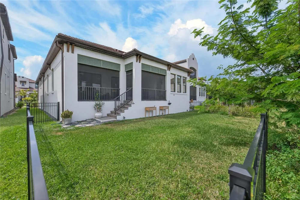 1071 SEAGRAPE DRIVE Ruskin, FL 33570