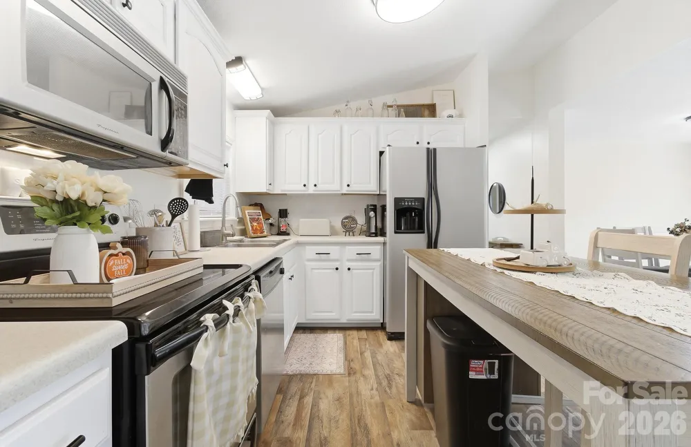 520 Maranatha Way Waynesville, NC 28785