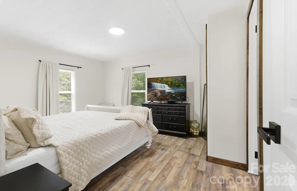 520 Maranatha Way Waynesville, NC 28785