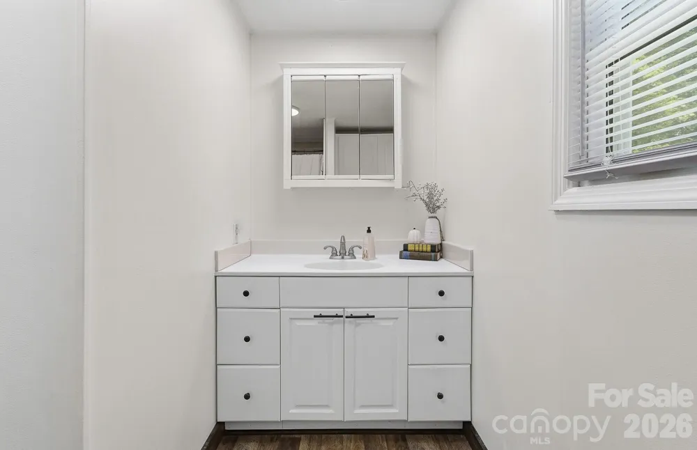 520 Maranatha Way Waynesville, NC 28785