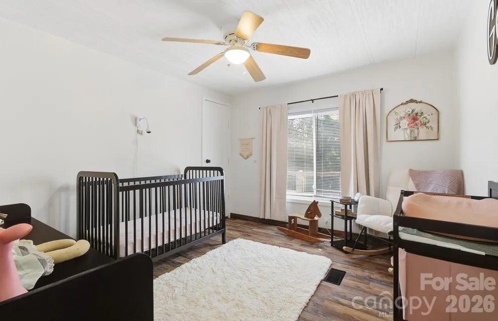 520 Maranatha Way Waynesville, NC 28785