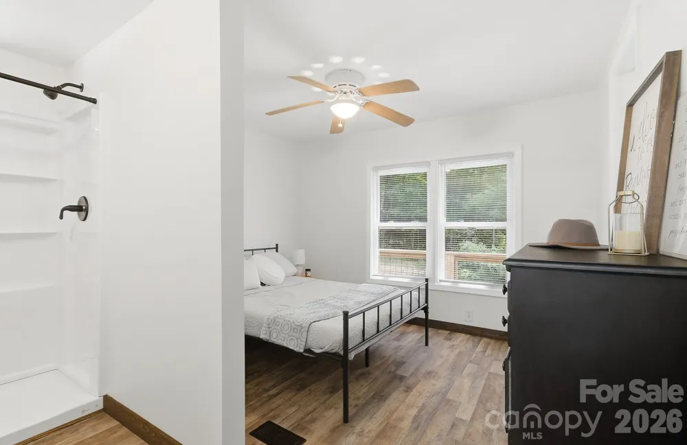 520 Maranatha Way Waynesville, NC 28785