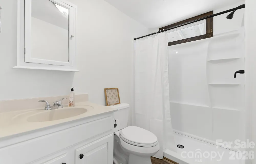 520 Maranatha Way Waynesville, NC 28785