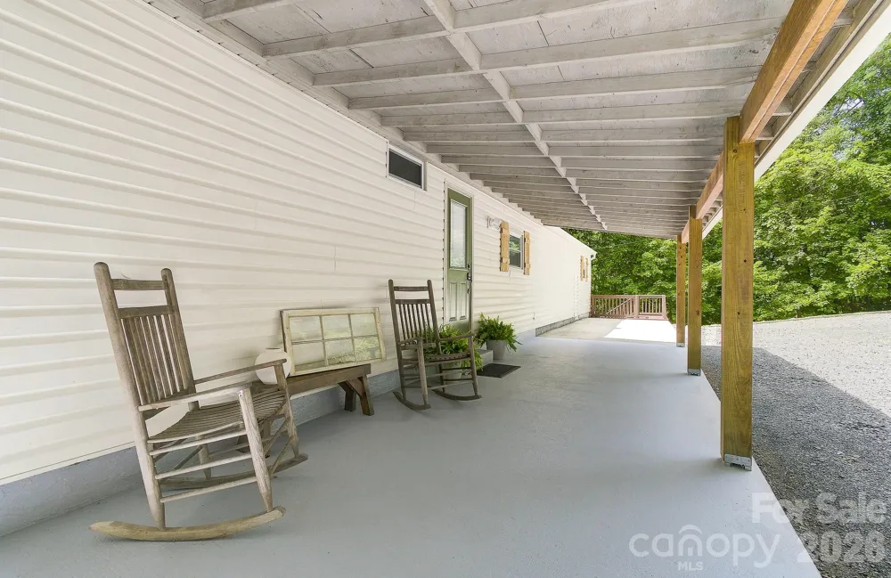 520 Maranatha Way Waynesville, NC 28785