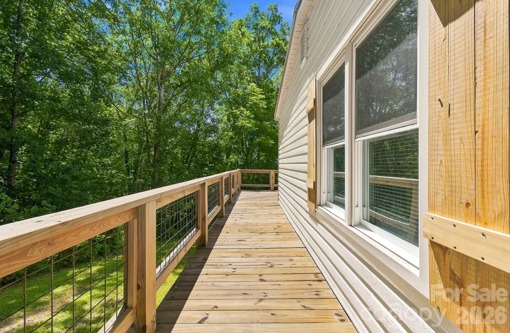520 Maranatha Way Waynesville, NC 28785