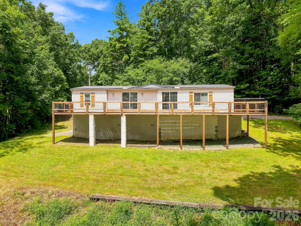 520 Maranatha Way Waynesville, NC 28785