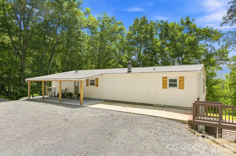 520 Maranatha Way Waynesville, NC 28785