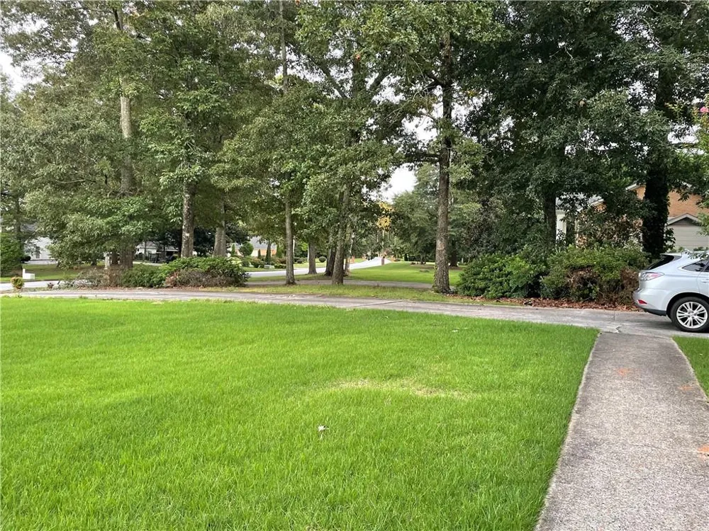 215 Dix Lee On Drive Fayetteville, GA 30214
