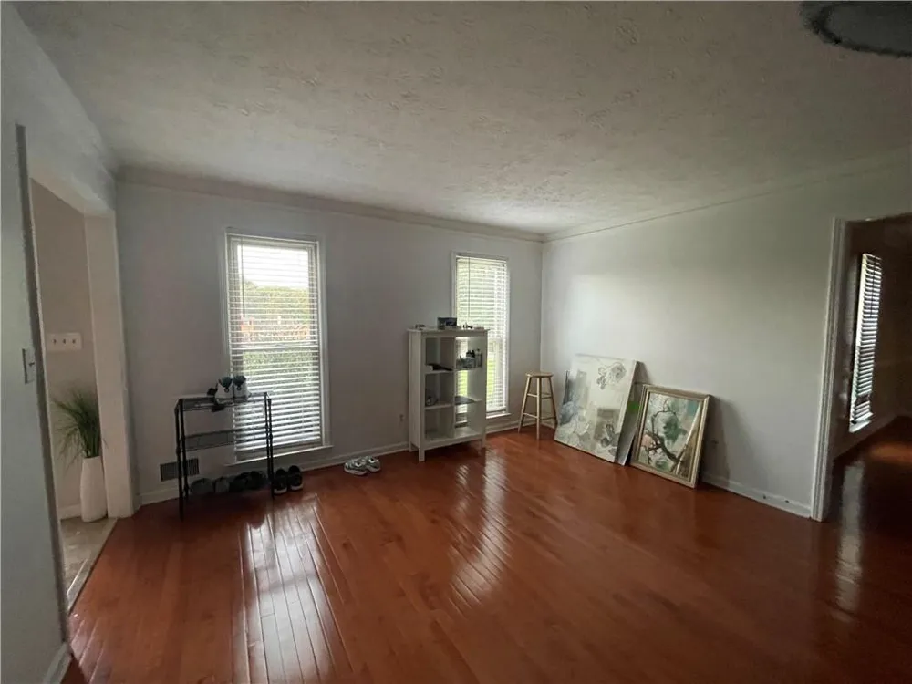 215 Dix Lee On Drive Fayetteville, GA 30214