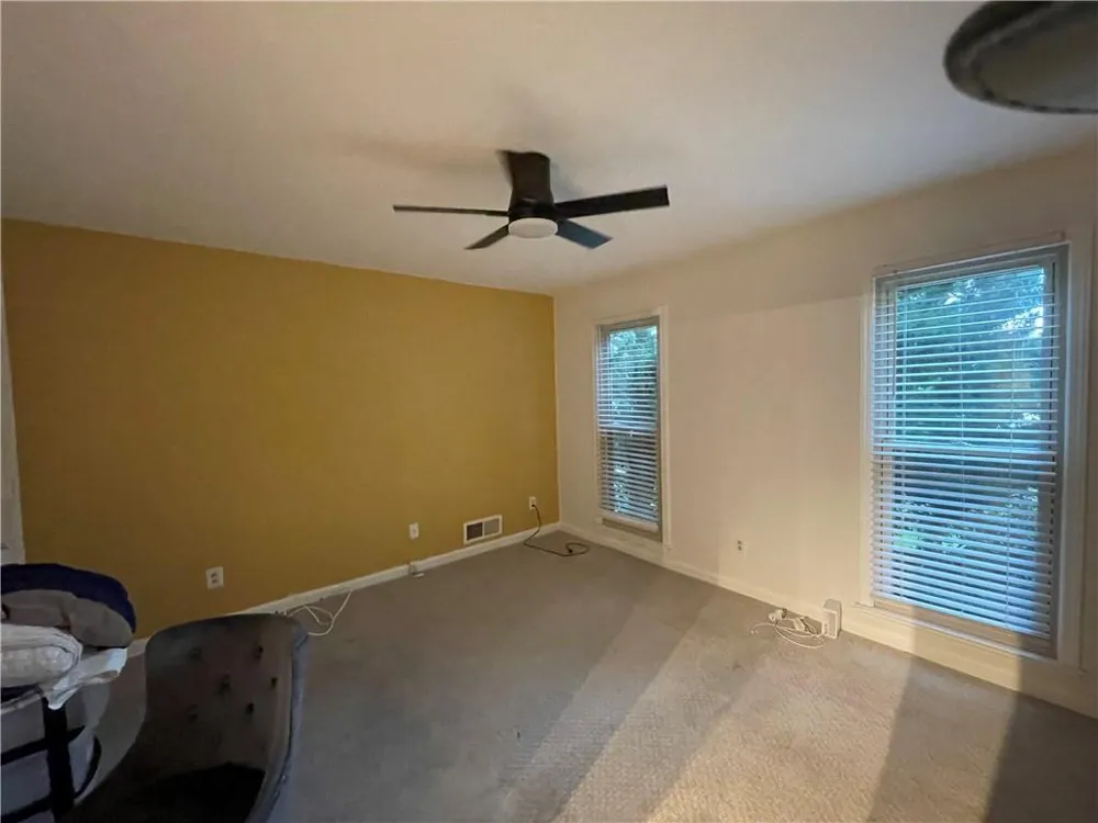215 Dix Lee On Drive Fayetteville, GA 30214