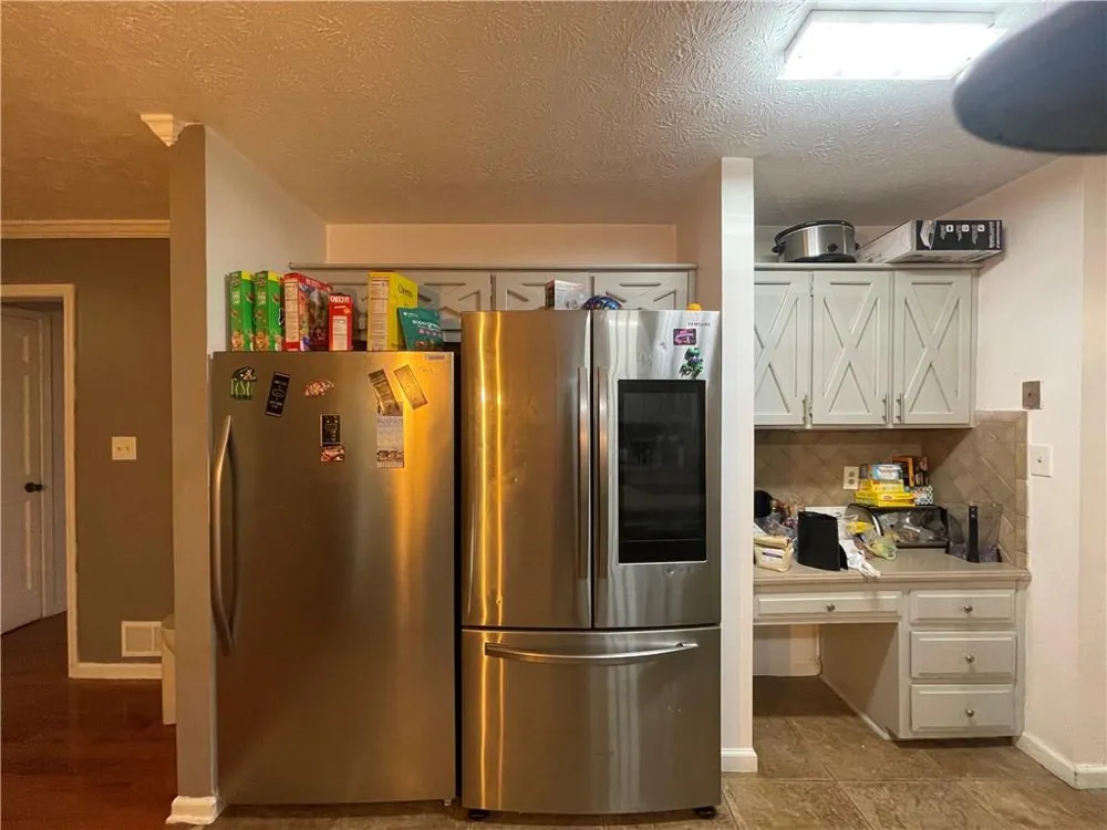 215 Dix Lee On Drive Fayetteville, GA 30214