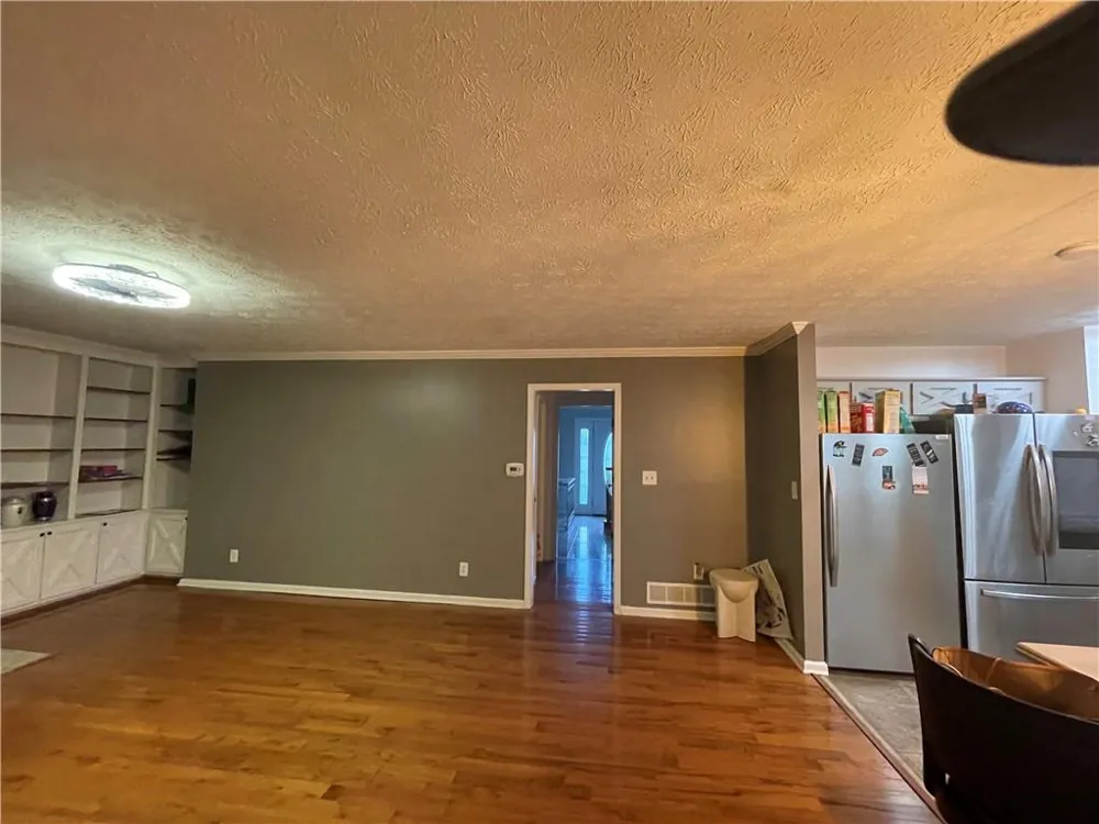 215 Dix Lee On Drive Fayetteville, GA 30214