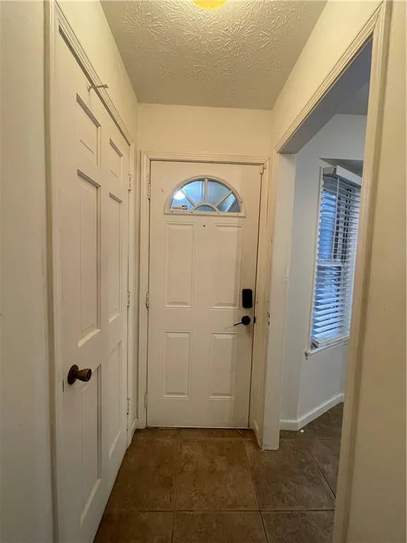 215 Dix Lee On Drive Fayetteville, GA 30214