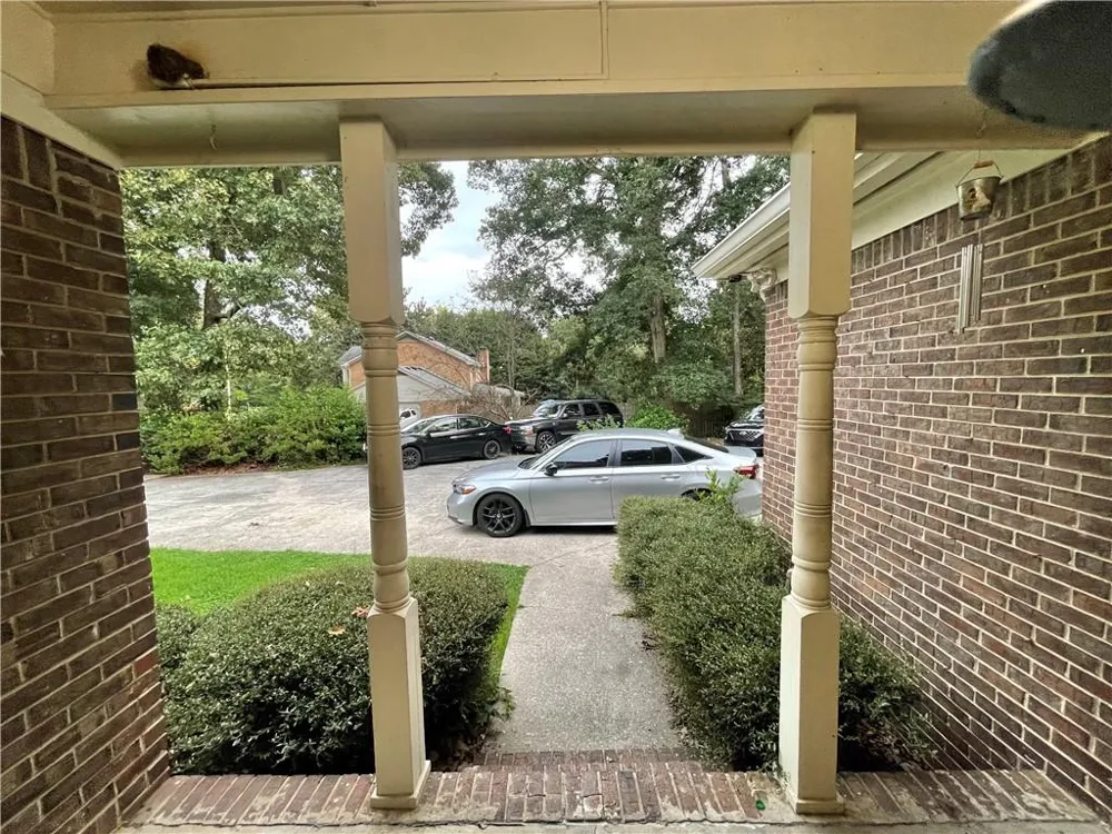 215 Dix Lee On Drive Fayetteville, GA 30214