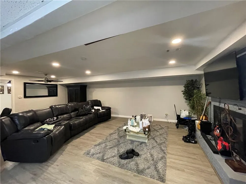 215 Dix Lee On Drive Fayetteville, GA 30214
