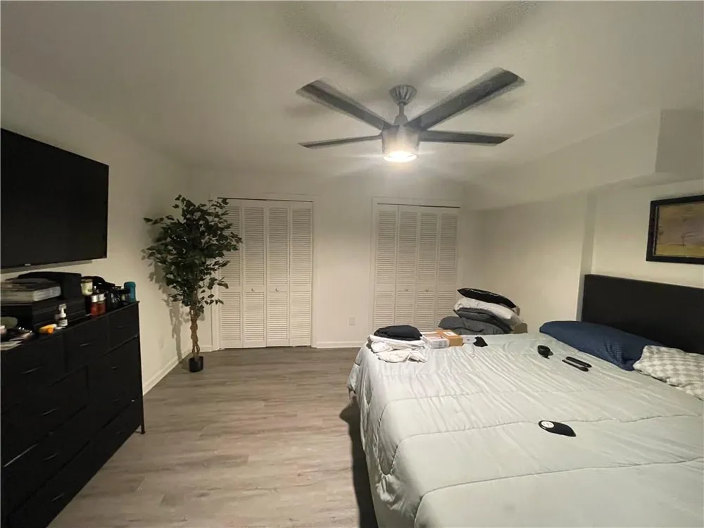 215 Dix Lee On Drive Fayetteville, GA 30214