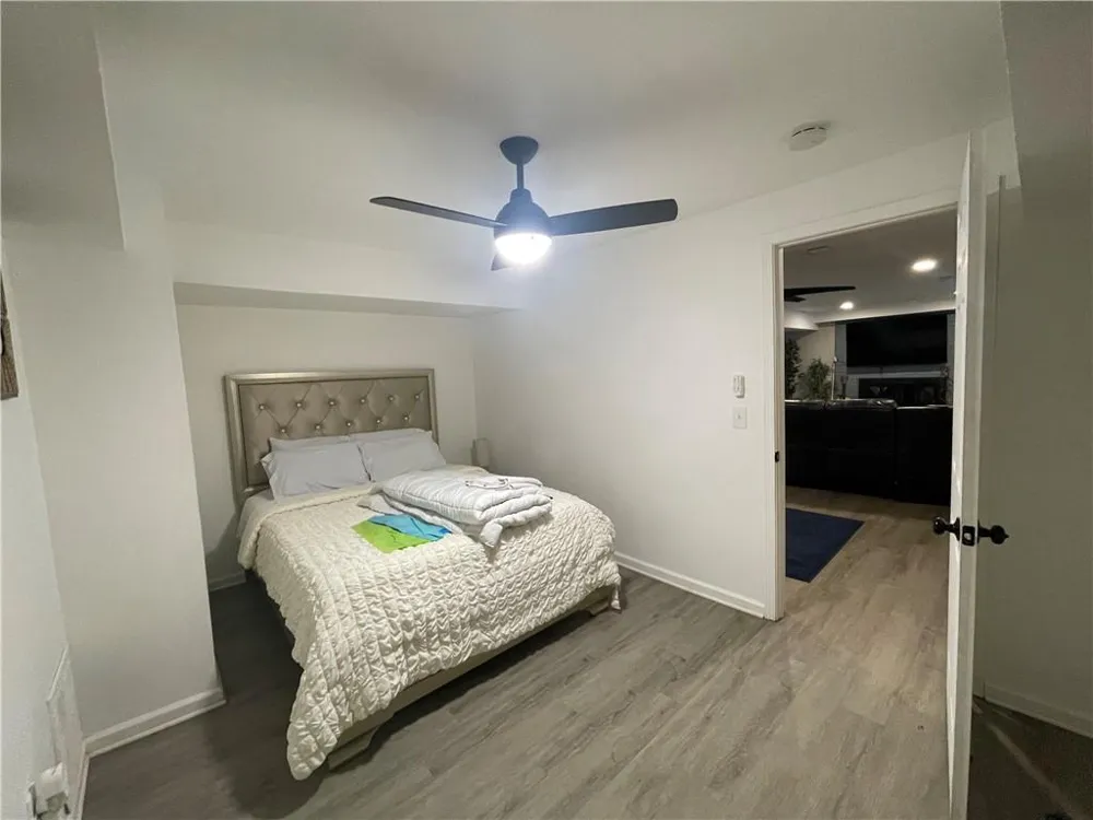 215 Dix Lee On Drive Fayetteville, GA 30214