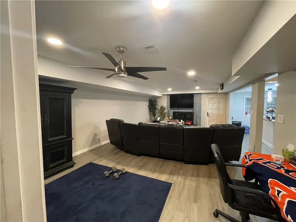 215 Dix Lee On Drive Fayetteville, GA 30214