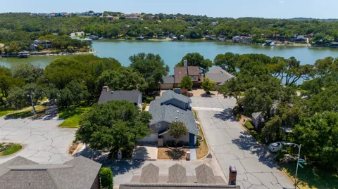 8215 Mountain Lake Court