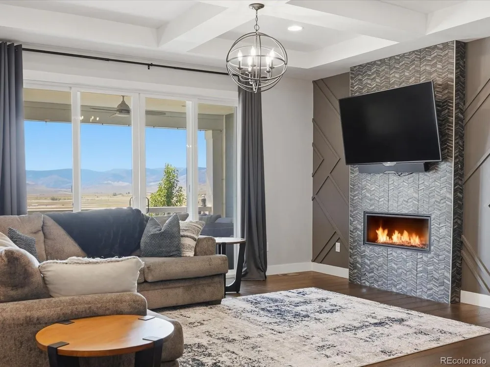 18582 W 87th Avenue Arvada, CO 80007