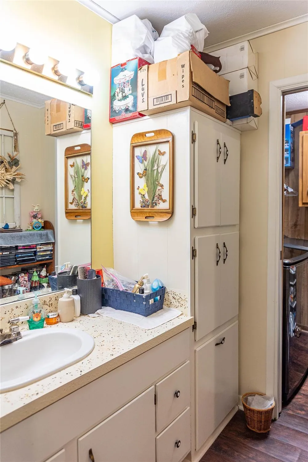 1104 Pine Village Mills, TX 77663