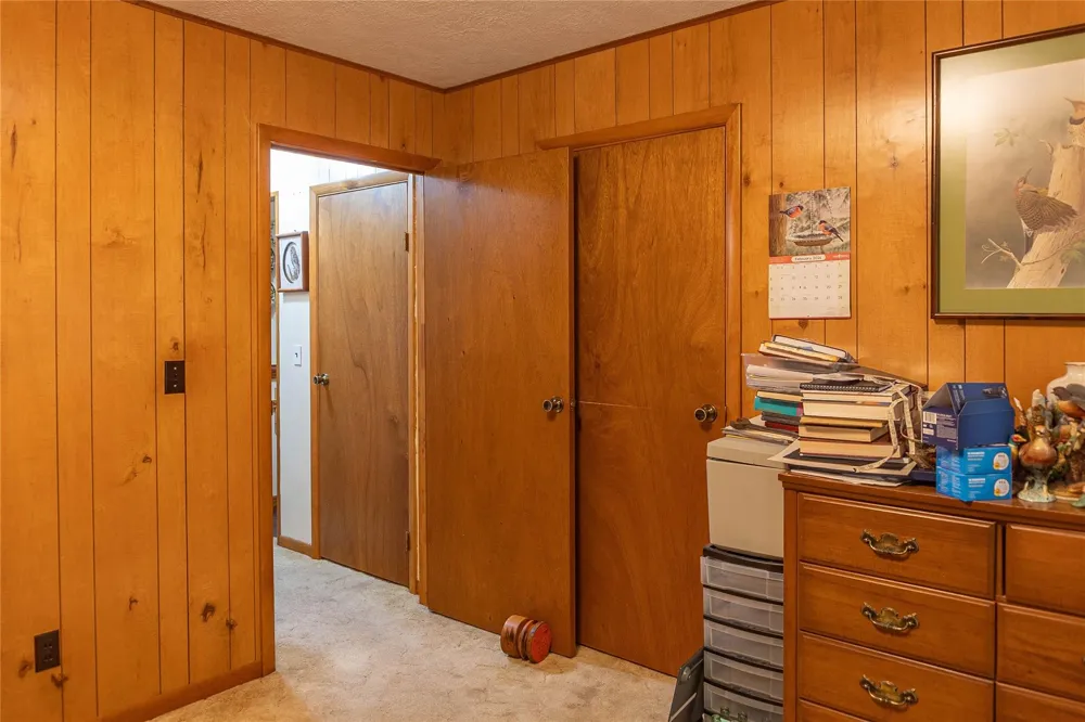 1104 Pine Village Mills, TX 77663