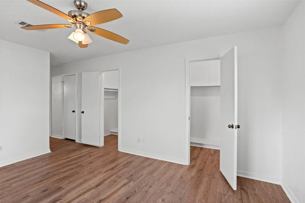 1717 Jones Street Alvin, TX 77511