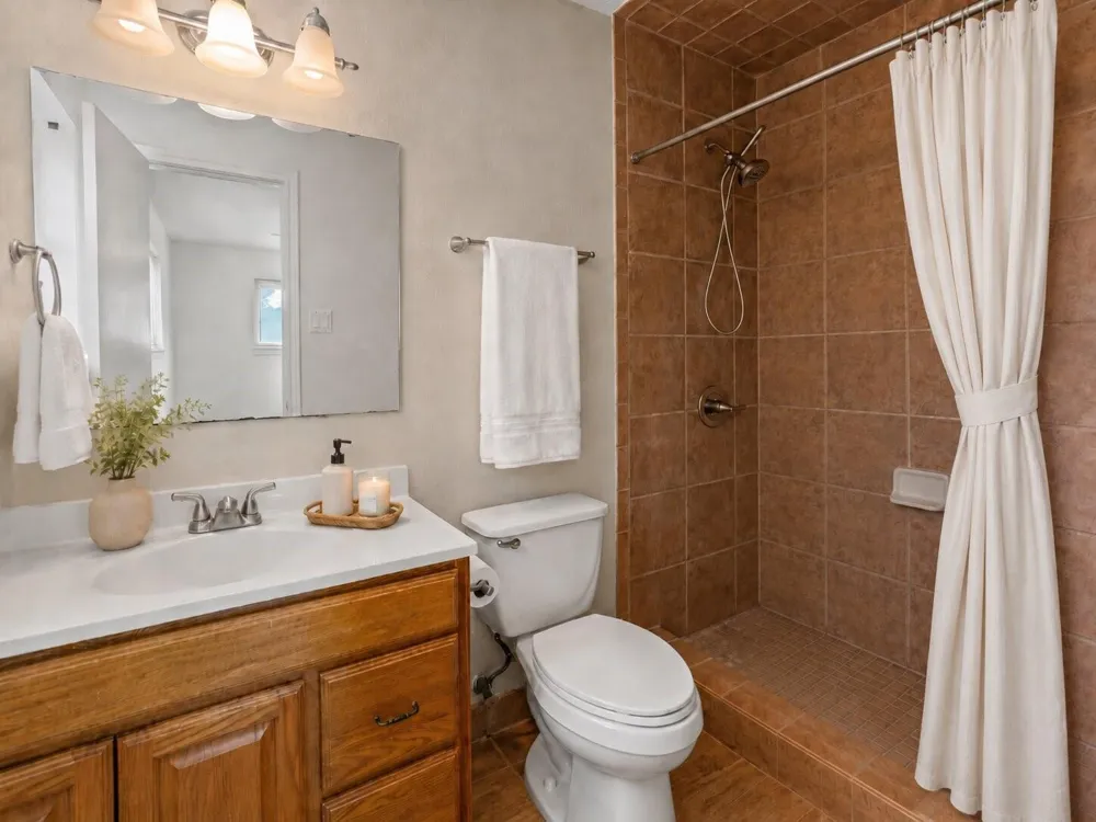 1717 Jones Street Alvin, TX 77511