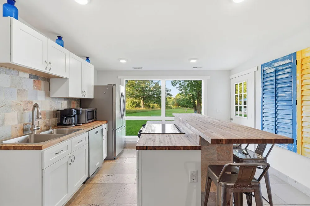 7095 Orchard Lake Drive South Haven, MI 49090