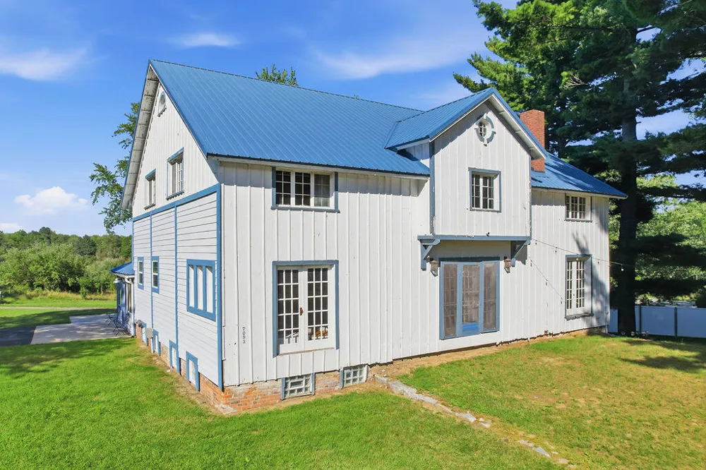 7095 Orchard Lake Drive South Haven, MI 49090