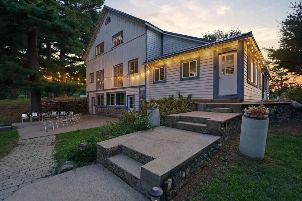 7095 Orchard Lake Drive South Haven, MI 49090