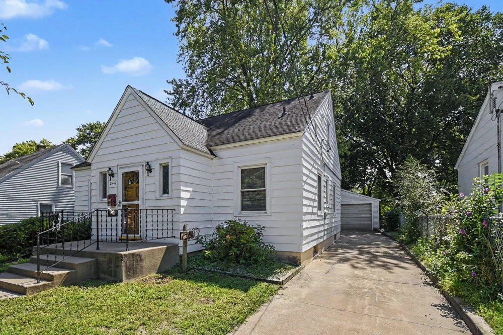 246 Lemyra Street SE Wyoming, MI 49548