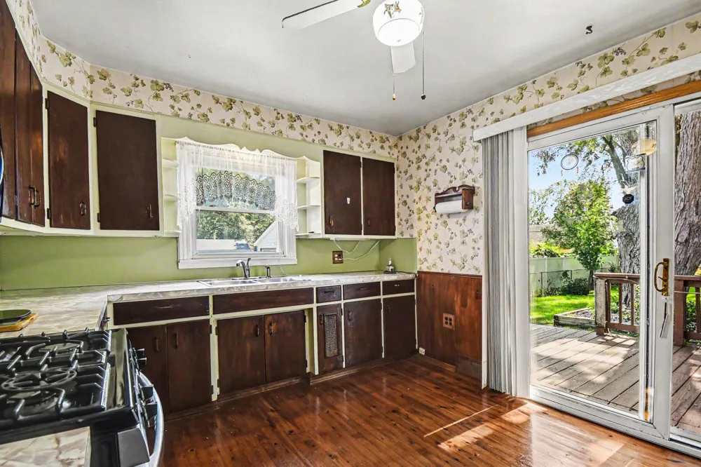 246 Lemyra Street SE Wyoming, MI 49548