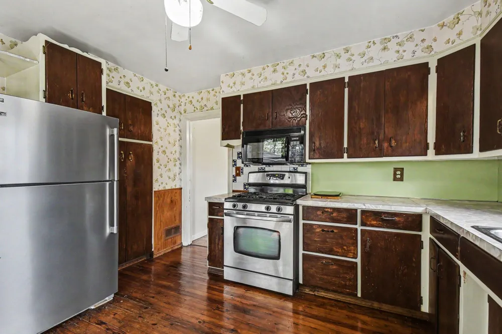 246 Lemyra Street SE Wyoming, MI 49548